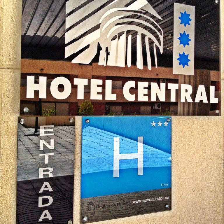 קרבקה דה לה קרוז Hotel Central Caravaca מראה חיצוני תמונה